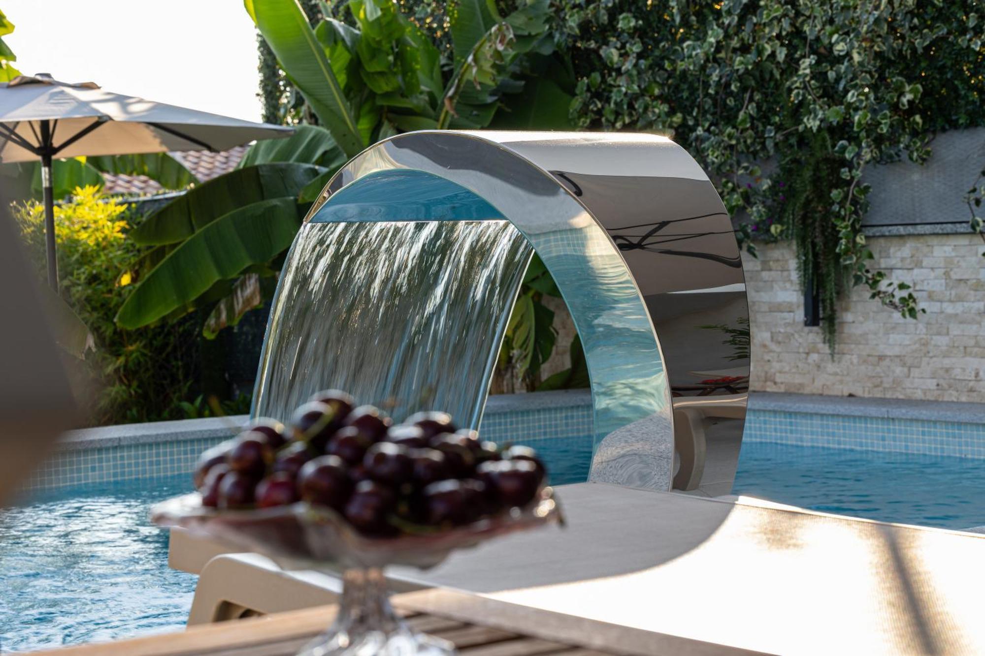 Luxury Villas White Sails Pinezici  Exterior photo