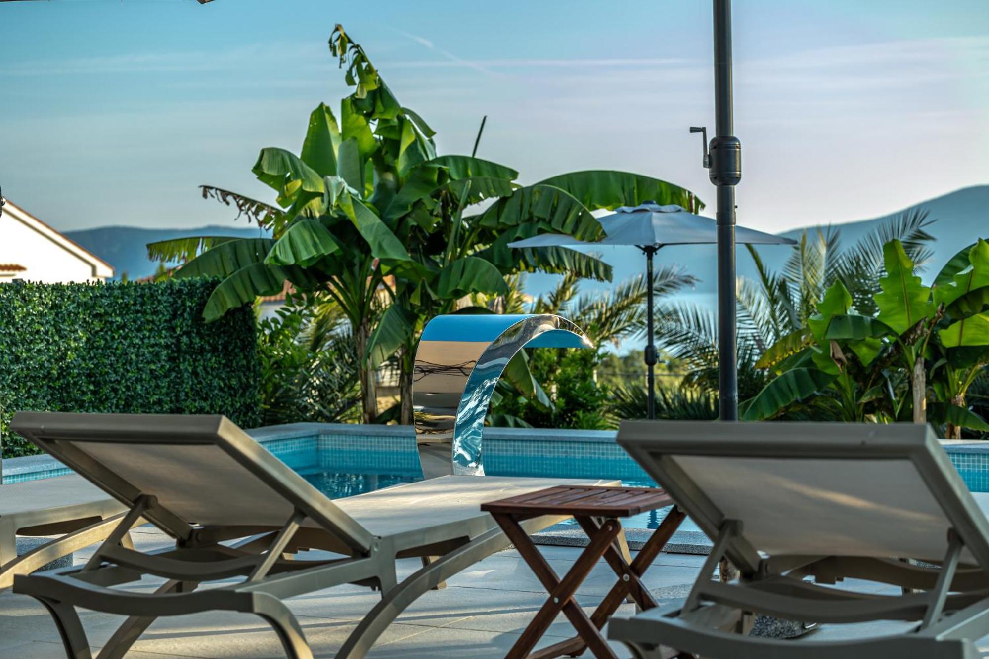 Luxury Villas White Sails Pinezici  Exterior photo